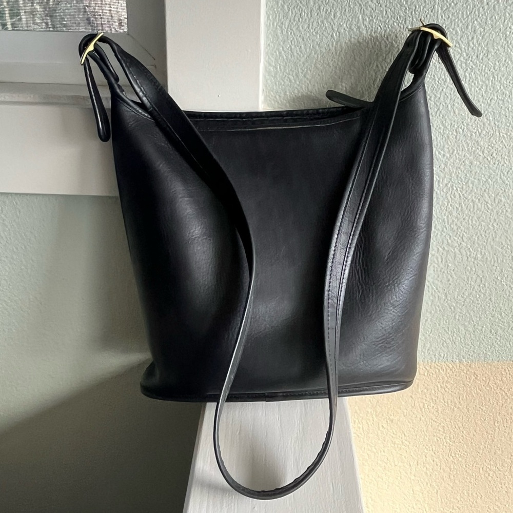 PROJECT: READ before purchasing - Vintage Coach Black Shoulder Sac Style 9730 - Picture 15 of 15
